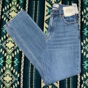 Abercrombie & Fitch Curve Love 90’s Slim Straight Ultra High Rise Size 27/4R